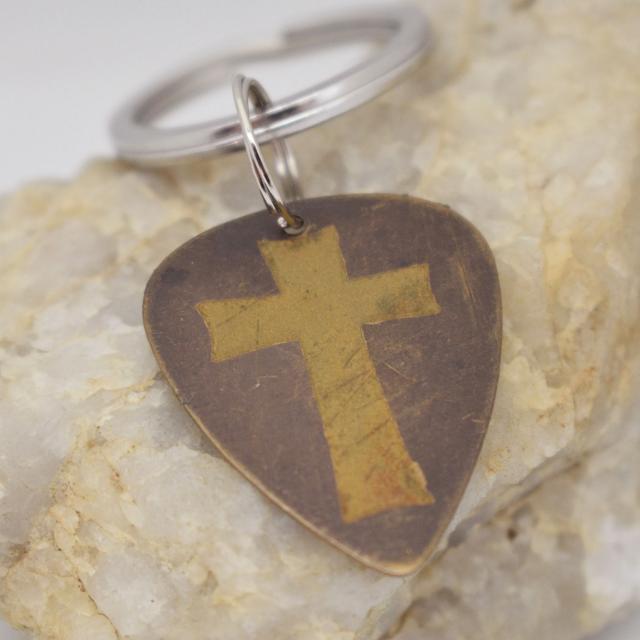 rustic brass cross keychain.jpg